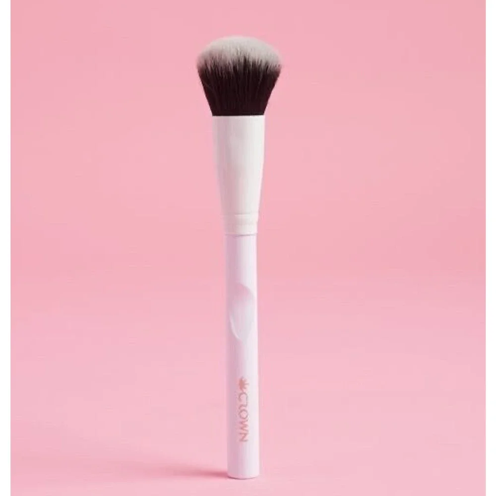 Blush Bundle of 2 ~1 Doucce Freematic Blush 1 Crown Deluxe Pro Blush Brush ~ New